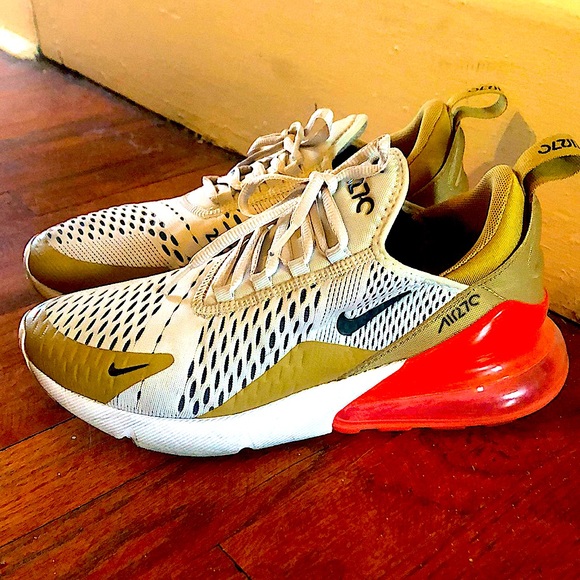 Nike Shoes - Nike air max 270